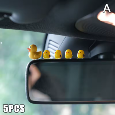 Mini Patos Decorativos para Coche | Set de 5 Adornos para Salpicadero y Espejo Retrovisor – Regalo Original para Hombre y Mujer